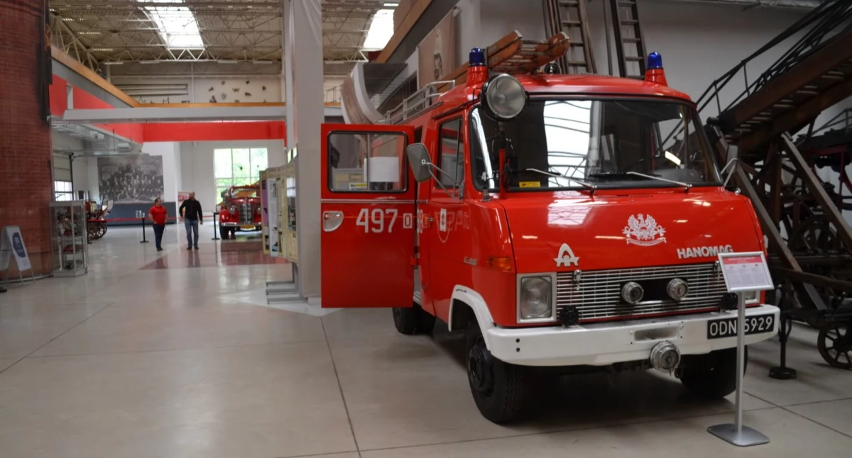 Ewakuacja z pożaru, ogień i wybuchy – Noc Muzeów w Centralnym Muzeum Pożarnictwa
