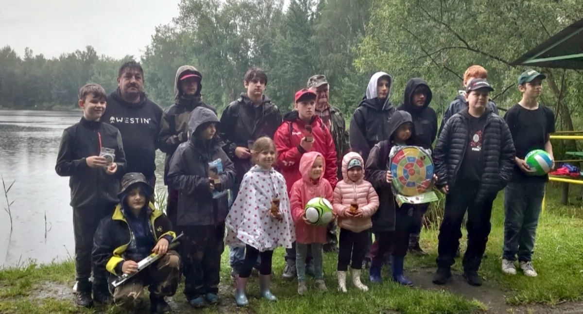 Piknik wędkarski na Pacwowych Stawach