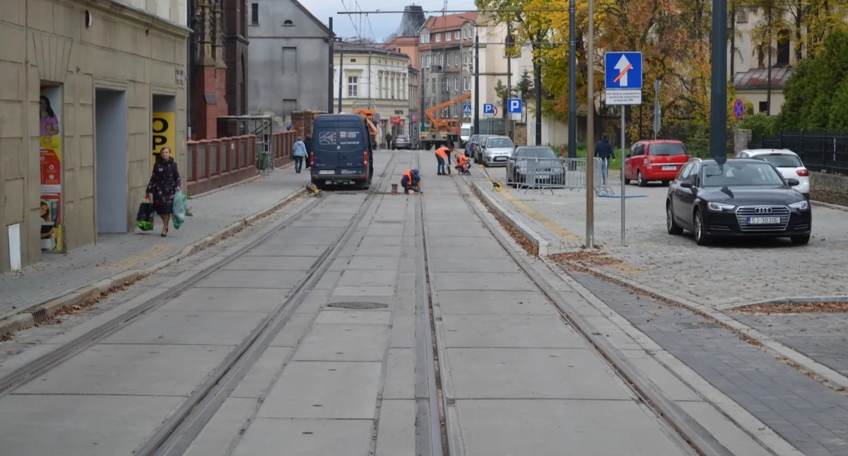 Dariusz Wójtowicz składa zawiadomienie do prokuratury. Czy remont torowiska tramwajowego przerwano z motywów politycznych? 