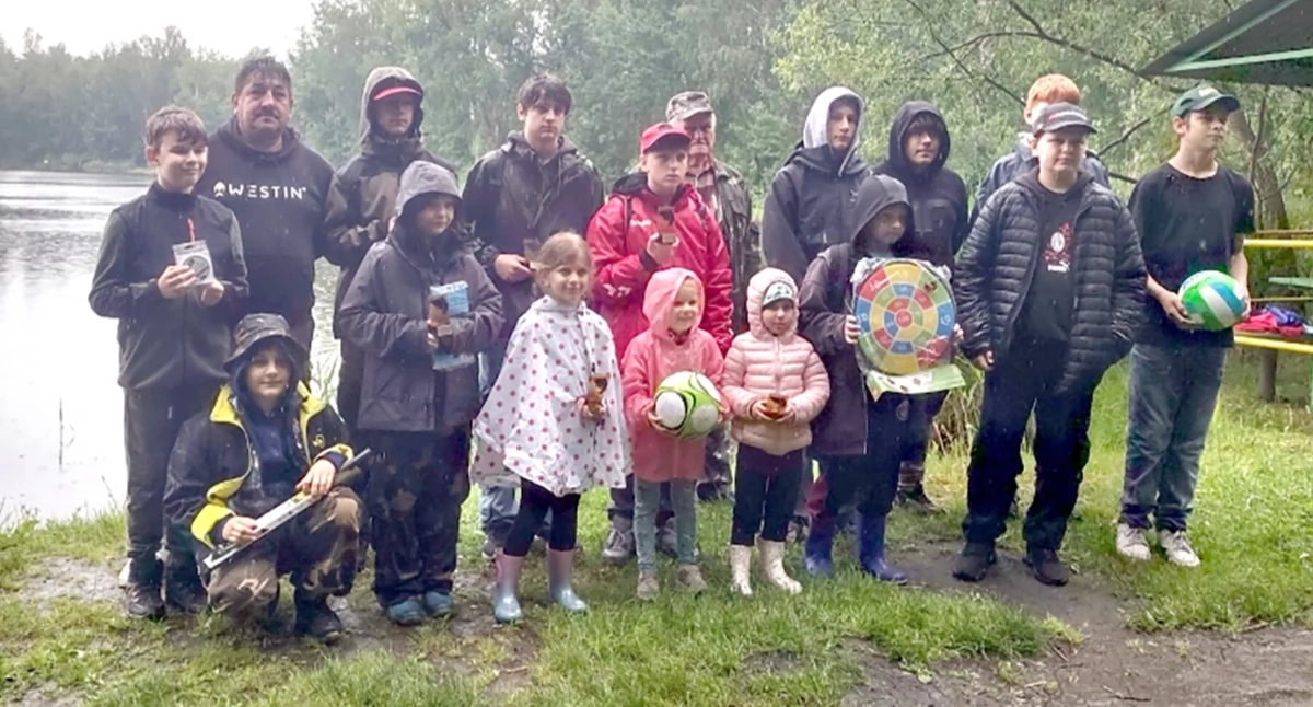 Piknik wędkarski na Pacwowych Stawach