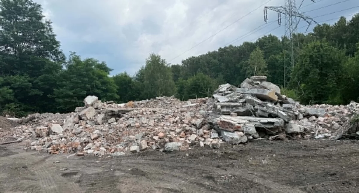 Pustostany przy ul. Ptasiej na Laryszu zostały rozebrane
