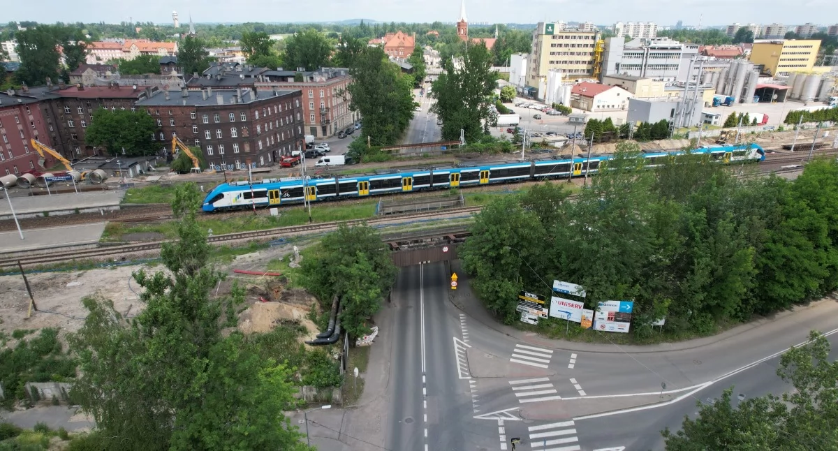 Ważne dla mieszkańców Mysłowic. Zamknięcie wiaduktu w Szopienicach i zmiany w rozkładzie linii 44