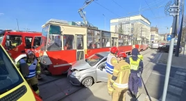 Pierwsze zderzenie z tramwajem. Czy nowe rondo jest bezpieczne?