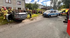 Dachowanie na ul. Długiej w Dziećkowicach. Kierująca&hellip;