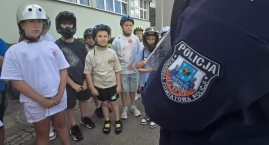 Czwartoklasiści z Imielina zdali egzamin pod okiem policjanta
