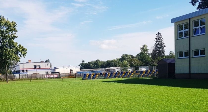 Nowa nawierzchnia na boisku w Bulkowie