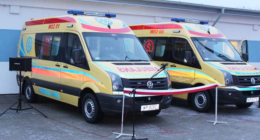  Nowe ambulansy w płockim pogotowiu.