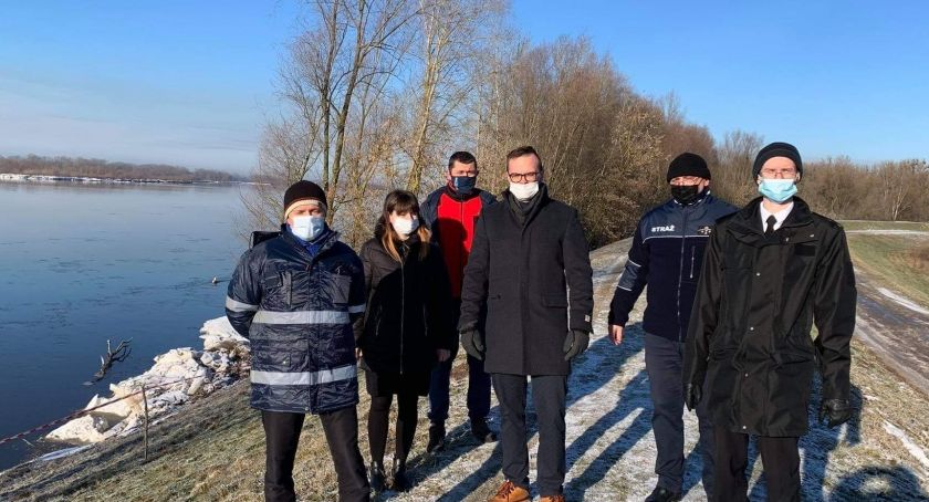 Prace remontowe na rzece w Wiśle w Kępie Polskiej rozpoczęte