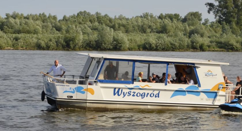REJSY TRAMWAJEM WODNYM w Wyszogrodzie