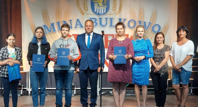 Wyniki konkursu O Pióro Wójta Gminy Bulkowo - na nowe logo Biblioteki w Bulkowie