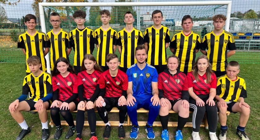 AKADEMIA PIŁKARSKA ZJEDNOCZONYCH BULKOWO - Trampkarze U16