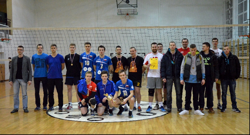IV TURNIEJ PIŁKI SIATKOWEJ KLUBU SPORTOWEGO „ZJEDNOCZENI” BULKOWO