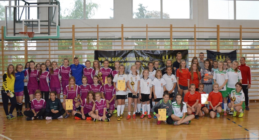 III TURNIEJ ORLIK LIGI DZIEWCZĄT 2016