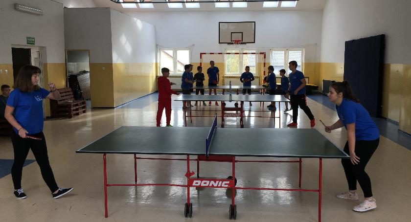  AKTYWNE PRZERWY - NA SPORTOWO W SZKOLE PODSTAWOWEJ W NOWYCH ŁUBKACH