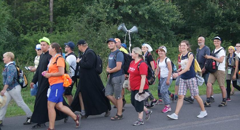 Warmińska Piesza Pielgrzymka na Jasną Górę w Młodzieszynie .