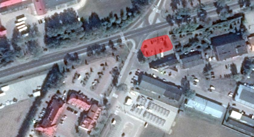 parking gminny znajdujący się przy sklepach oraz Liceum w Czerwińsku nad Wisłą, zostanie wyłączony z