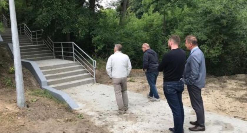 „Odnowa zabytkowych schodów z okresu międzywojennego” w Wyszogrodzie zakończona.