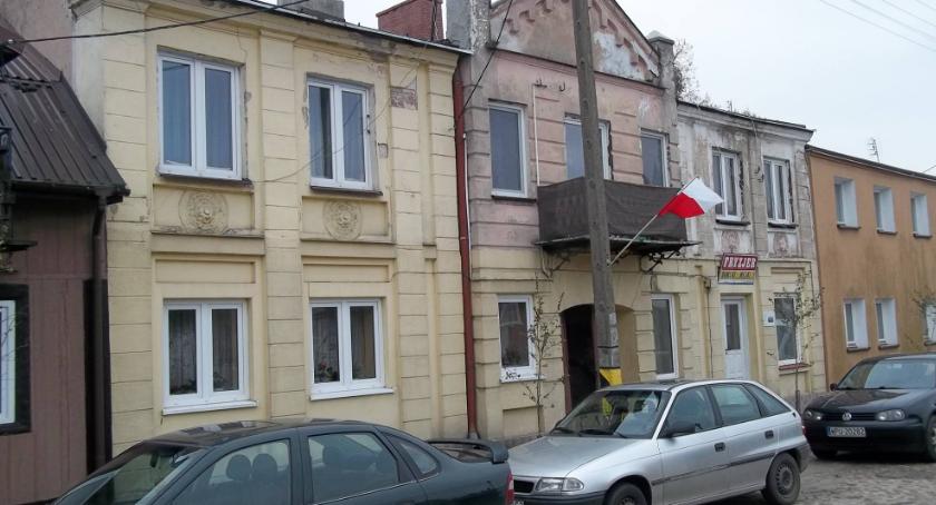 OCALMY OD ZAPOMNIENIA – TARTAK I FABRYKA DOMÓW W WYCHÓDŹCU.