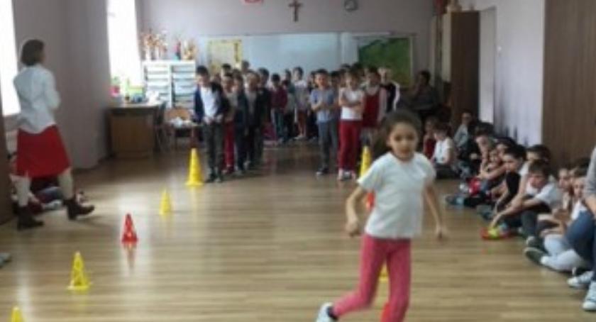 Wielobój sportowo - dydaktyczny w SP Wyszogród