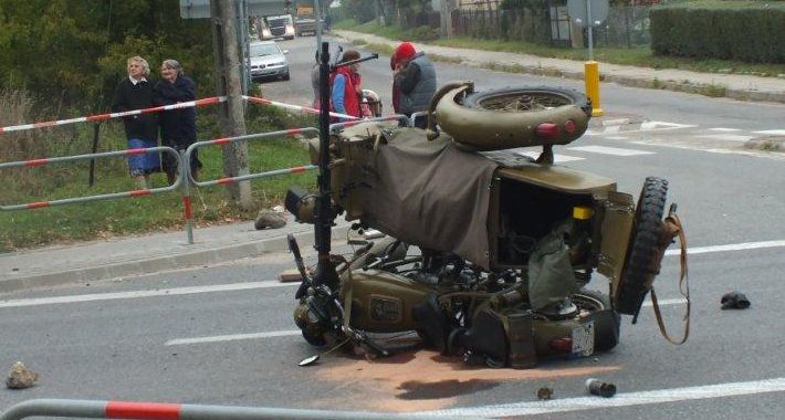 Wypadek motocyklisty na skrzyżowaniu w Wyszogrodzie 06,10,2015