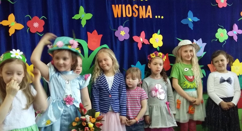 ,,Świat w Kolorach Tęczy'''
