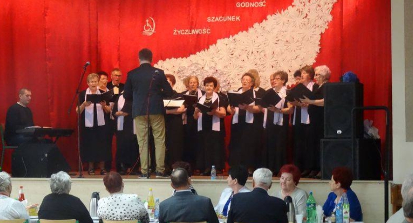 Członkowie Koła Nr 10 ZERiI w Radzanowie świętowali w sobotę Międzynarodowy Dzień Inwalidy. 