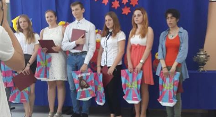 Prezentacja multimedialna „Rosja wczoraj, dziś i jutro”-uczennic z Czerwińska. 