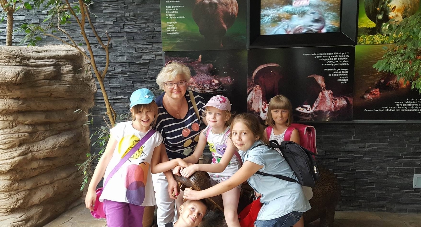 .Dzieci z  Gminnego Centrum Kultury i Sportu w Bodzanowie w warszawskim ZOO