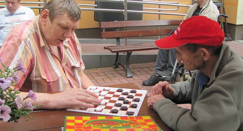 WAKACYJNY TURNIEJ WARCABOWY – DPS GÓRĄ 