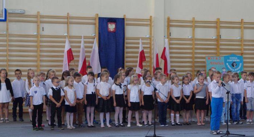1 WRZEŚNIA – ROZPOCZĘCIE ROKU SZKOLNEGO W RADZANOWIE
