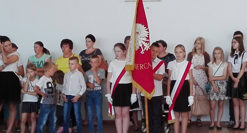 Uroczyste rozpoczęcie roku szkolnego w Gimnazjum w Bulkowie.