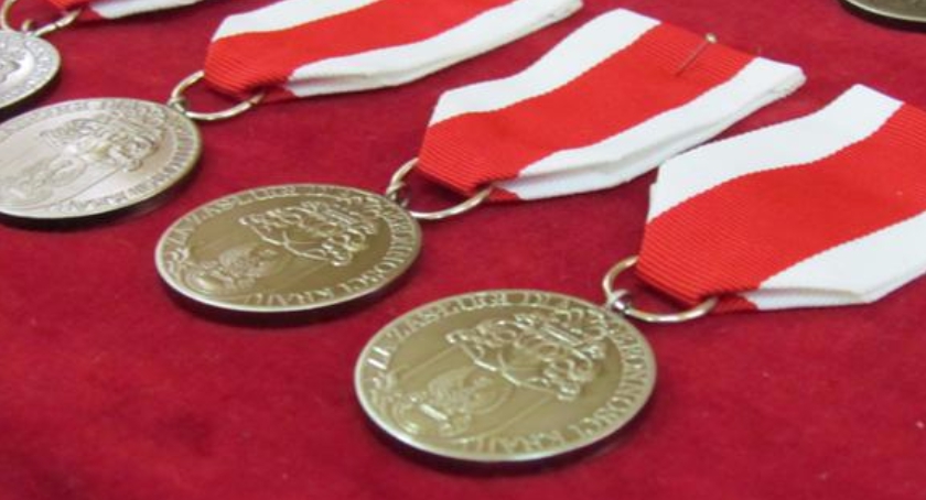 Zasady przyznawania odznaczenia 