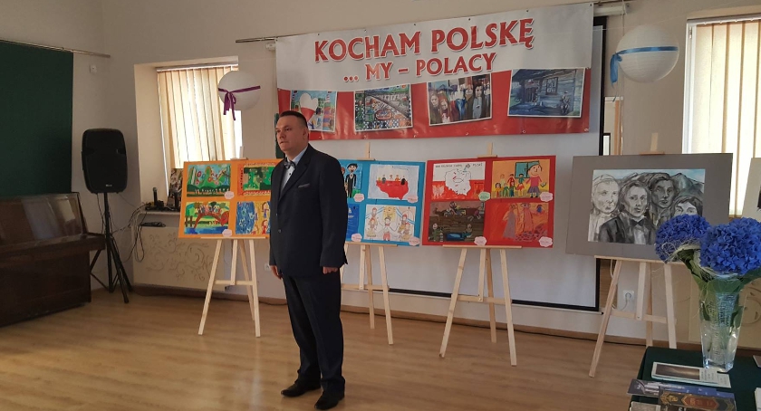  Otwarcie wystawy malarskiej prac ogólnopolskiego konkursu plastycznego pod hasłem „Kocham Polskę …M