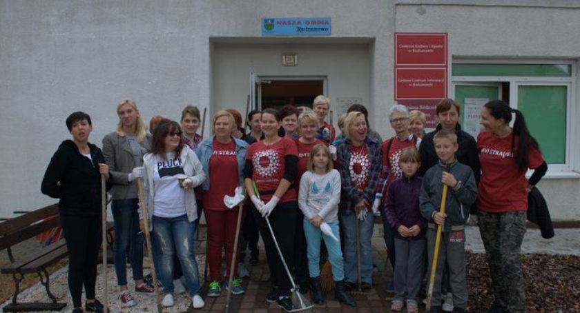 Centrum Kultury i Sportu w Radzanowie porządkuje teren zabytkowego Parku im. Jana Kochanowskiego.