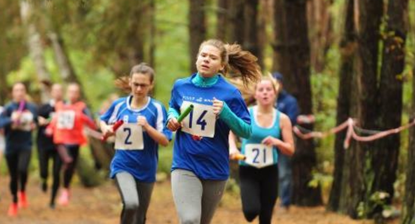 Sztafety Międzypowiatowe - Podgórze Kluby Sportowe Orange - SKS Bulkowo.