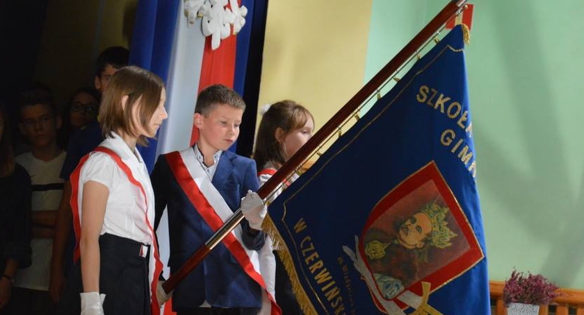 Dzień Edukacji Narodowej w Szkole Podstawowej w Czerwińsku.