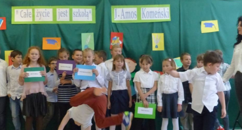 Dzień Edukacji Narodowej w Szkole  Podstawowej im. Czesława Hińca w Rogozinie