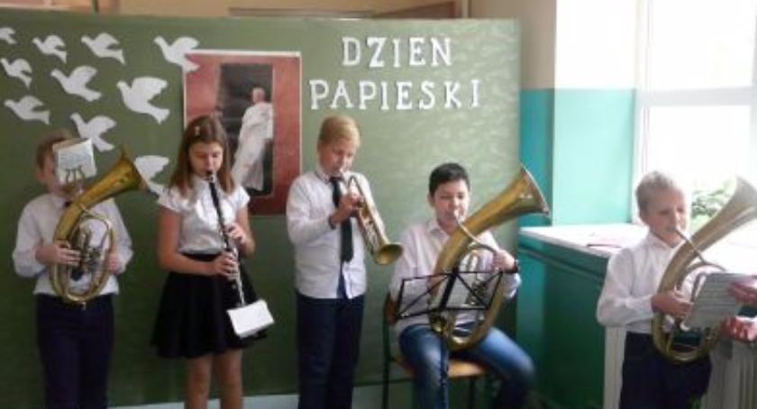  Dzień Papieski w Rębowie
