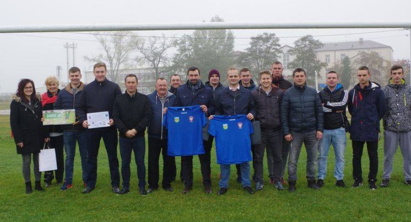 Podsumowanie projektu „Modernizacja boiska sportowego w Radzanowie”