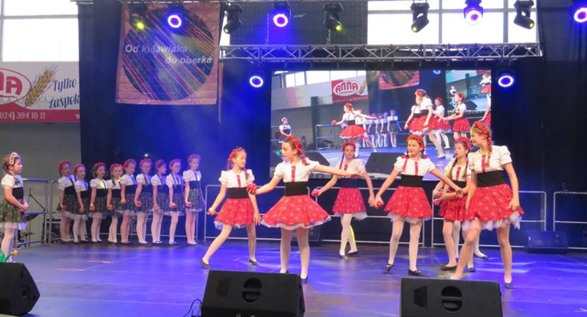 11. Festiwal Folkloru i Kultury Ziemi Kujawskiej i Mazowieckiej „Od Kujawiaka do Oberka”  