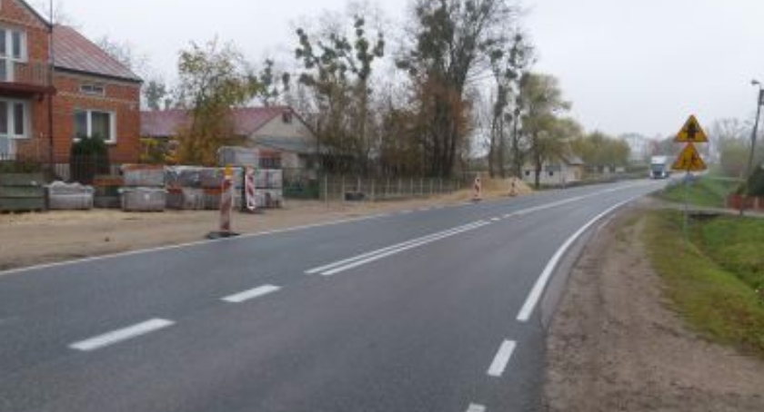 Poprawa bezpieczeństwa ruchu drogowego i ruchu pieszych w miejscowości Rębowo.