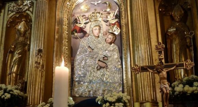 „RORATY” w Sanktuarium Matki Bożej Pocieszenia w Czerwińsku.