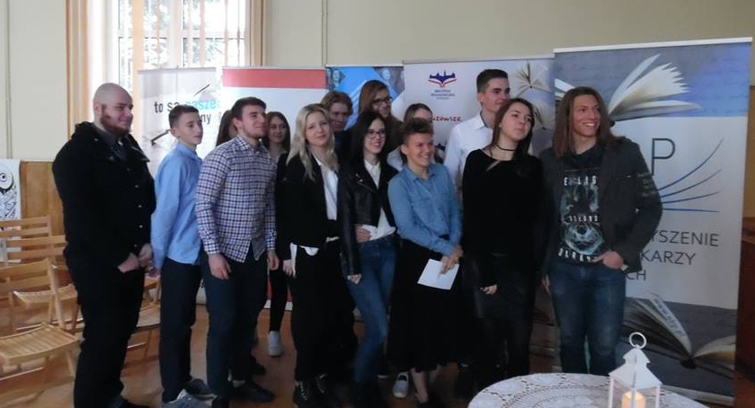 Biesiada Literacka uczestnikiem uczeń ZS Wyszogród nagrodzony wyróżnieniem.