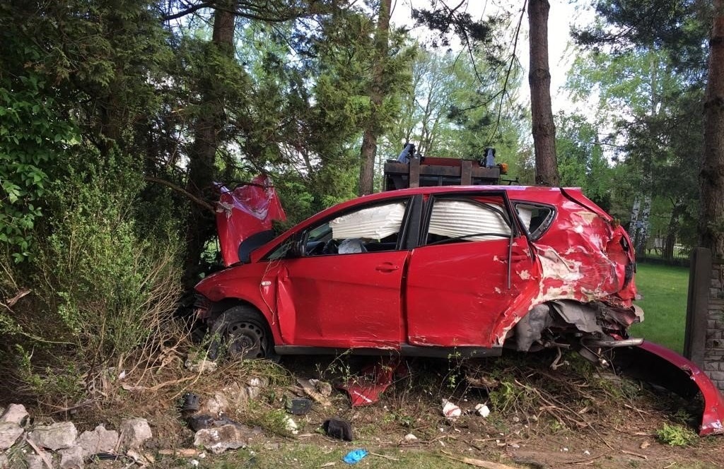 TRAGICZNY WYPADEK POD MYKANOWEM. NIE ŻYJE 76-LATEK