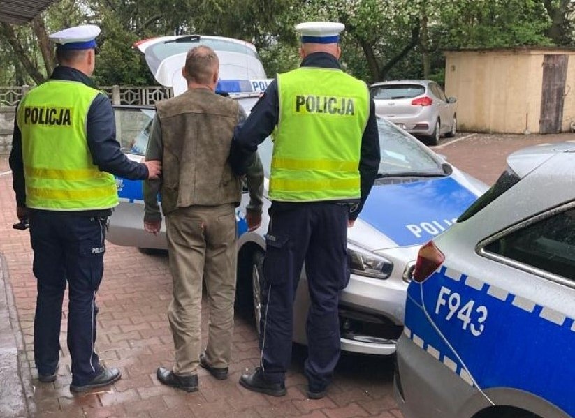PIJANY KIEROWCA ZATRZYMANY. MIAŁ PRAWIE TRZY PROMILE ALKOHOLU I SĄDOWY ZAKAZ