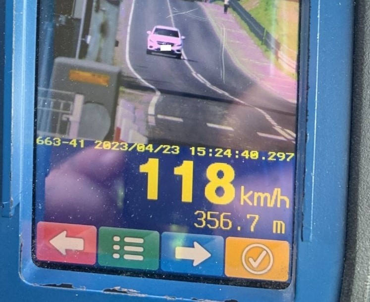 JECHALI PONAD 100 KM/H W TERENIE ZABUDOWANYM