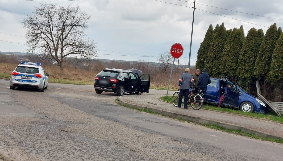 NIE USTĄPIŁ PIERWSZEŃSTWA, SKASOWAŁ WÓZ