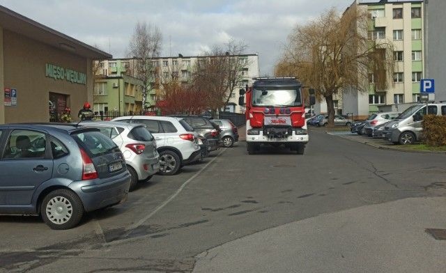 INTERWENCJA SŁUŻB NA WIELUŃSKIM OSIEDLU