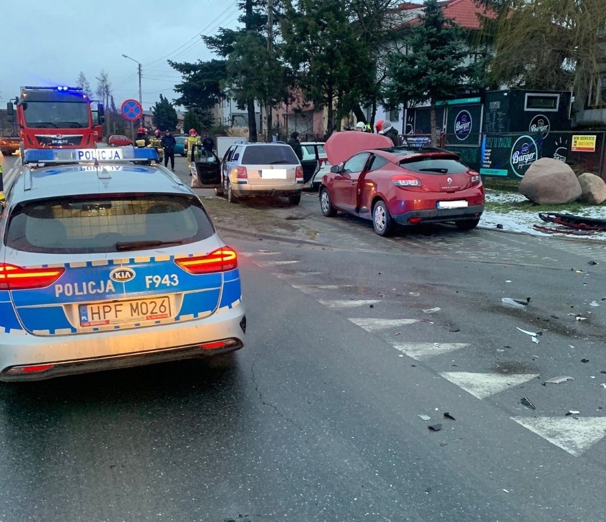 41-LATKA NIE USTĄPIŁA PIERWSZEŃSTWA. SĄ DWIE POSZKODOWANE