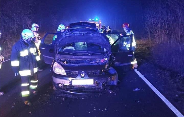 ZDERZENIE POJAZDÓW NA DK43. DWIE OSOBY TRAFIŁY DO SZPITALA!